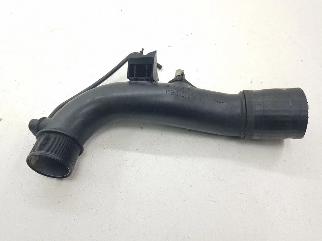 Intercooler hose/pipe 173620R010