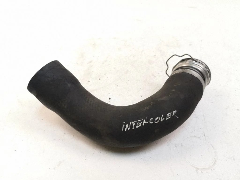 Intercooler hose/pipe
