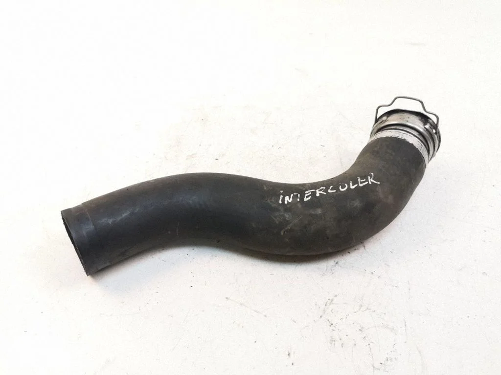 Intercooler hose/pipe