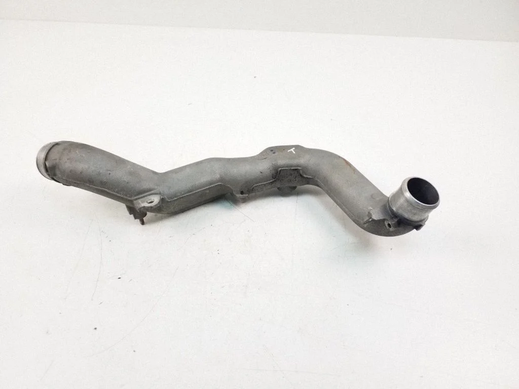 Intercooler hose/pipe
