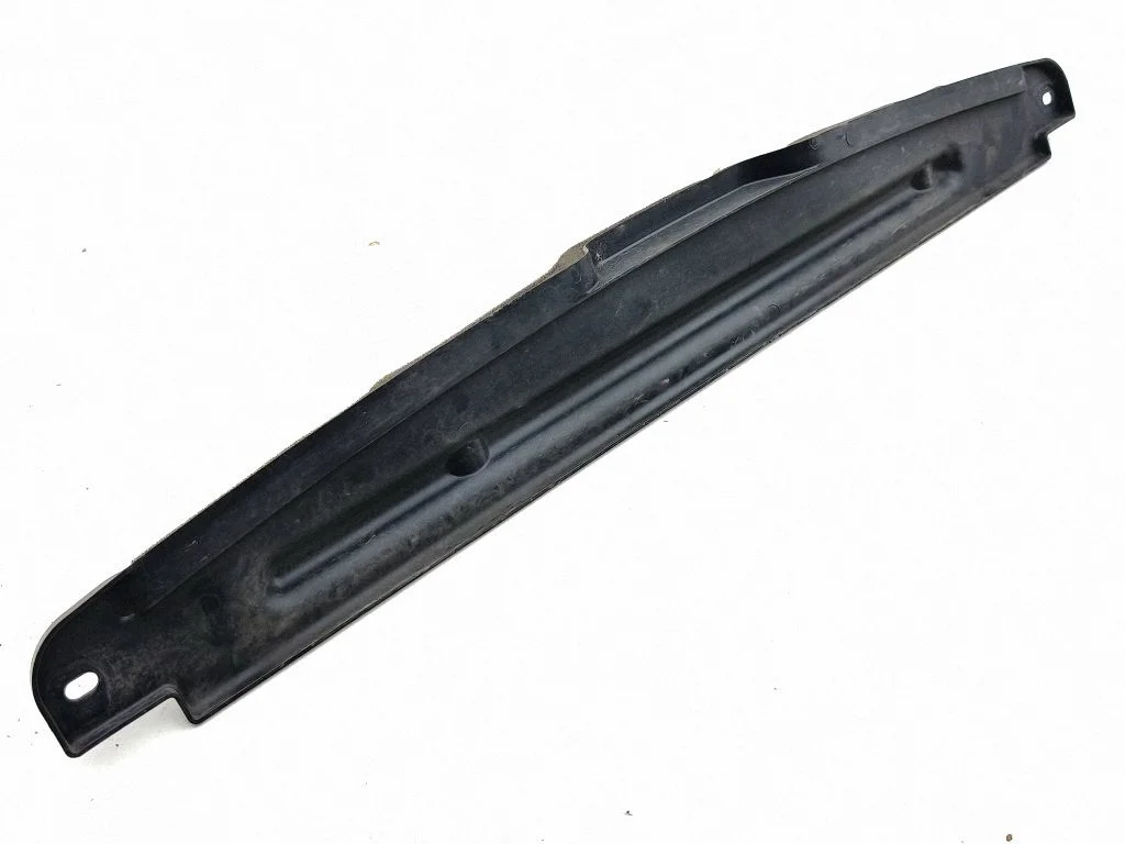 Intercooler air guide/duct channel 1721174S0