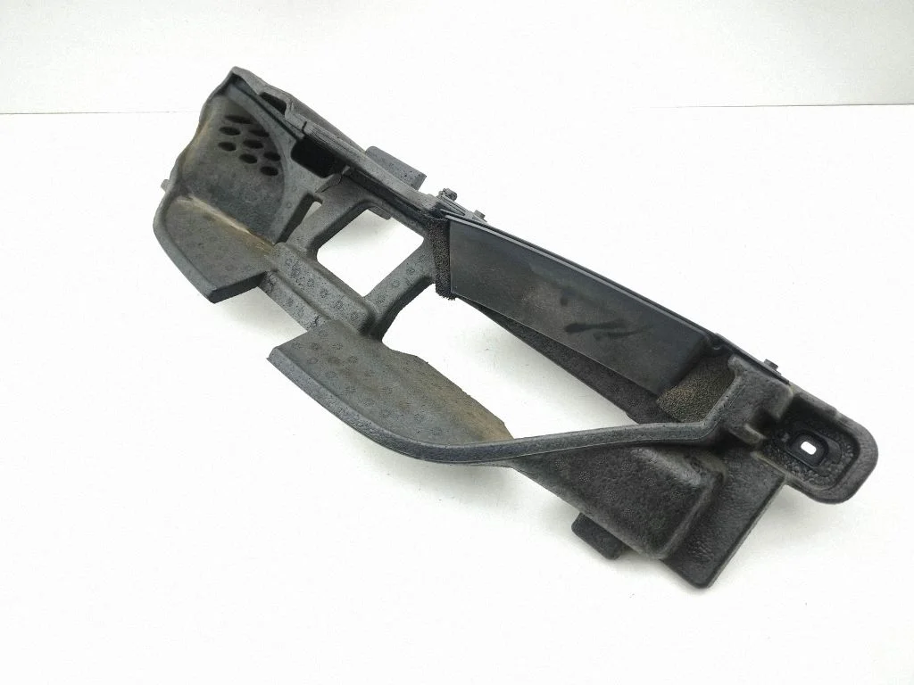 Intercooler air guide/duct channel 626856062R