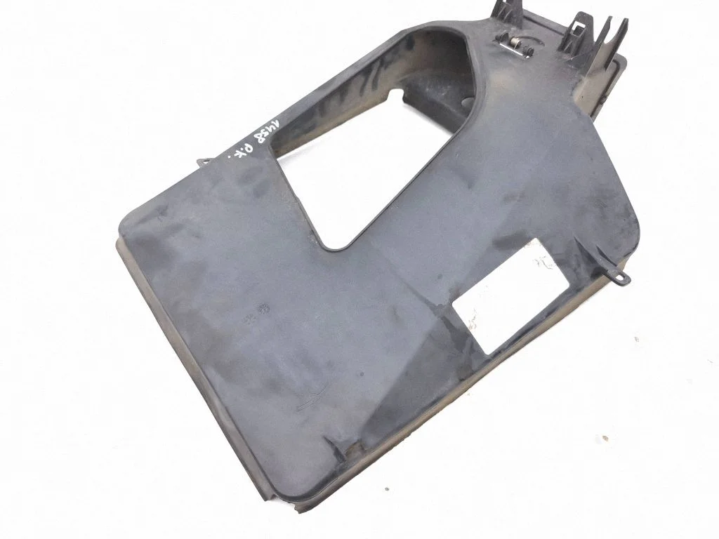 Intercooler air guide/duct channel 105807000C