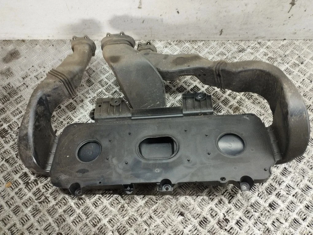 Kierownica powietrza chłodnicy 295P56812R