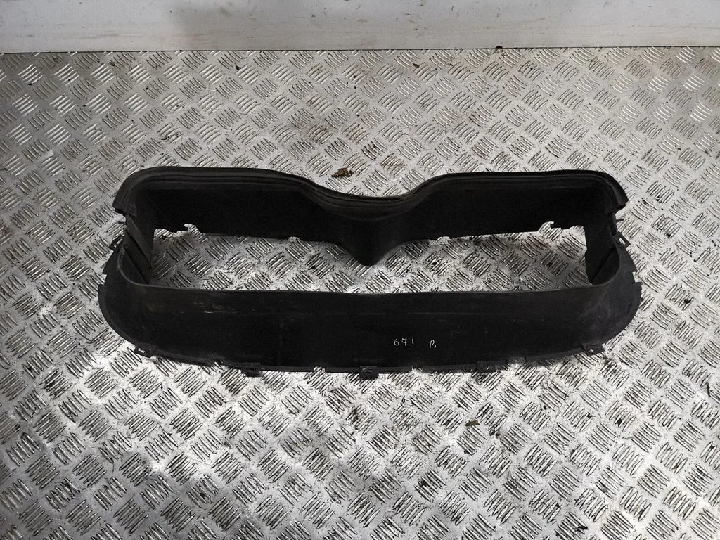 Intercooler air guide/duct channel 80371000