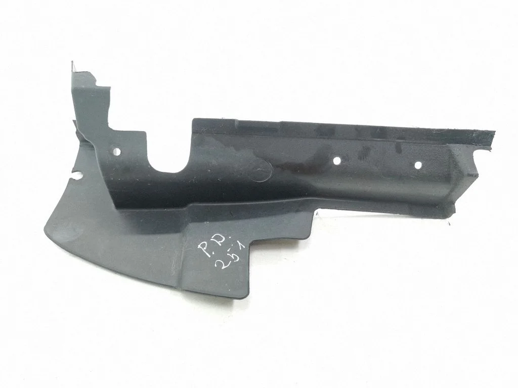 Intercooler air guide/duct channel 04806236AF