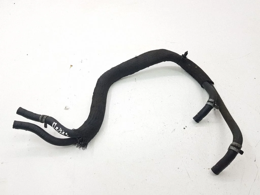 Gearbox oil cooler pipe/hose