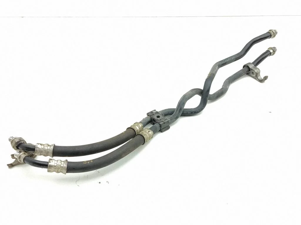 Gearbox oil cooler pipe/hose