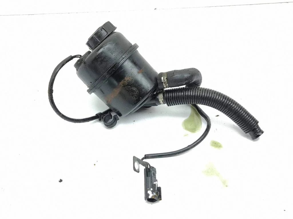 Gearbox oil cooler pipe/hose
