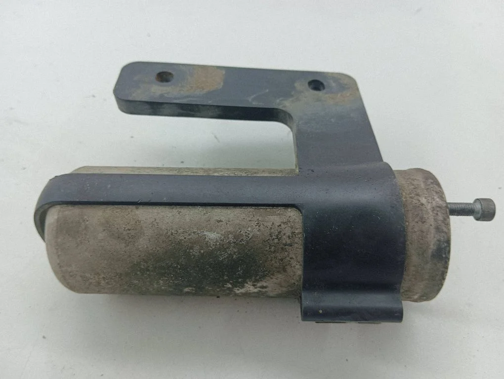 Air conditioning (A/C) air dryer – Chrysler Voyager (1996-2001)