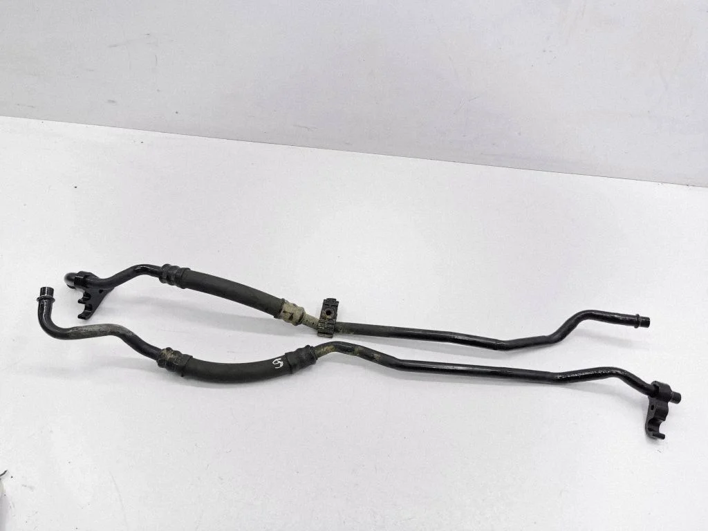 Gearbox oil cooler pipe/hose