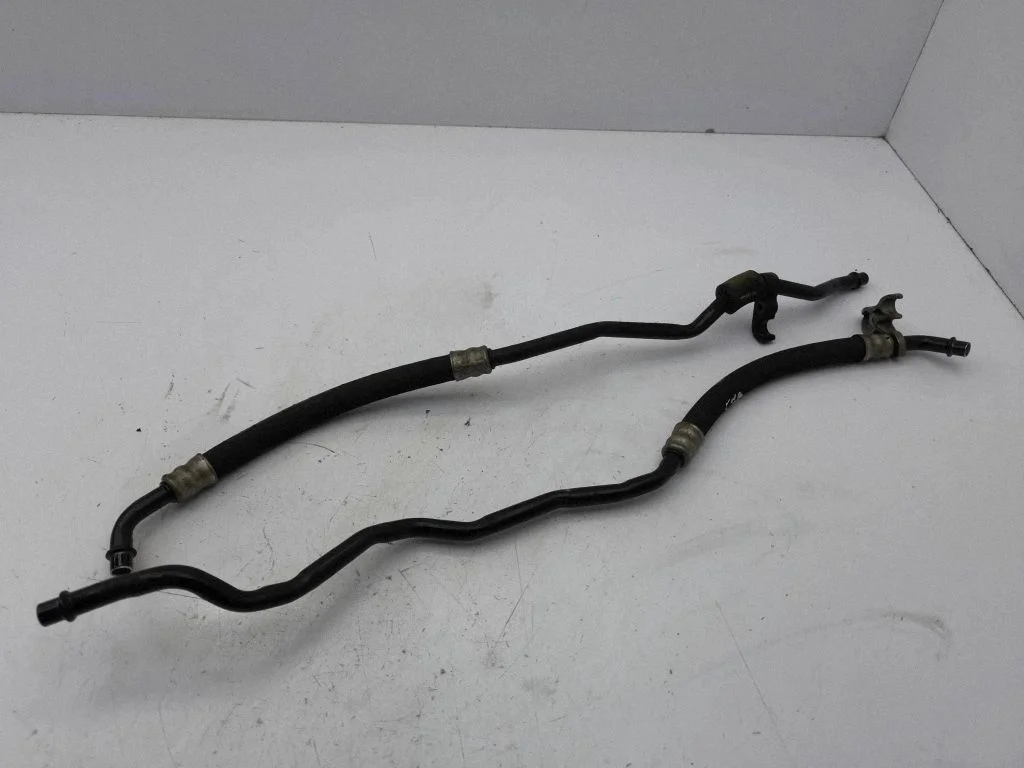 Gearbox oil cooler pipe/hose 7794577