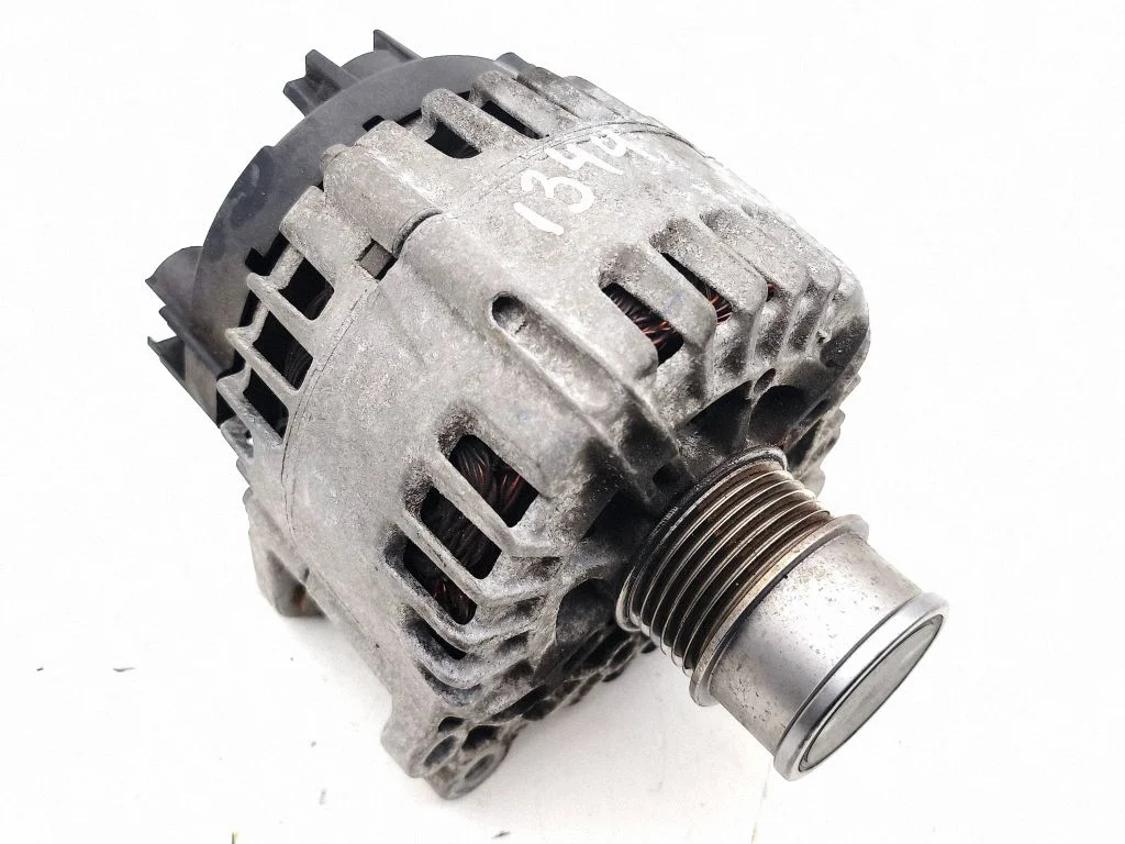 Ģenerators 04C903021A