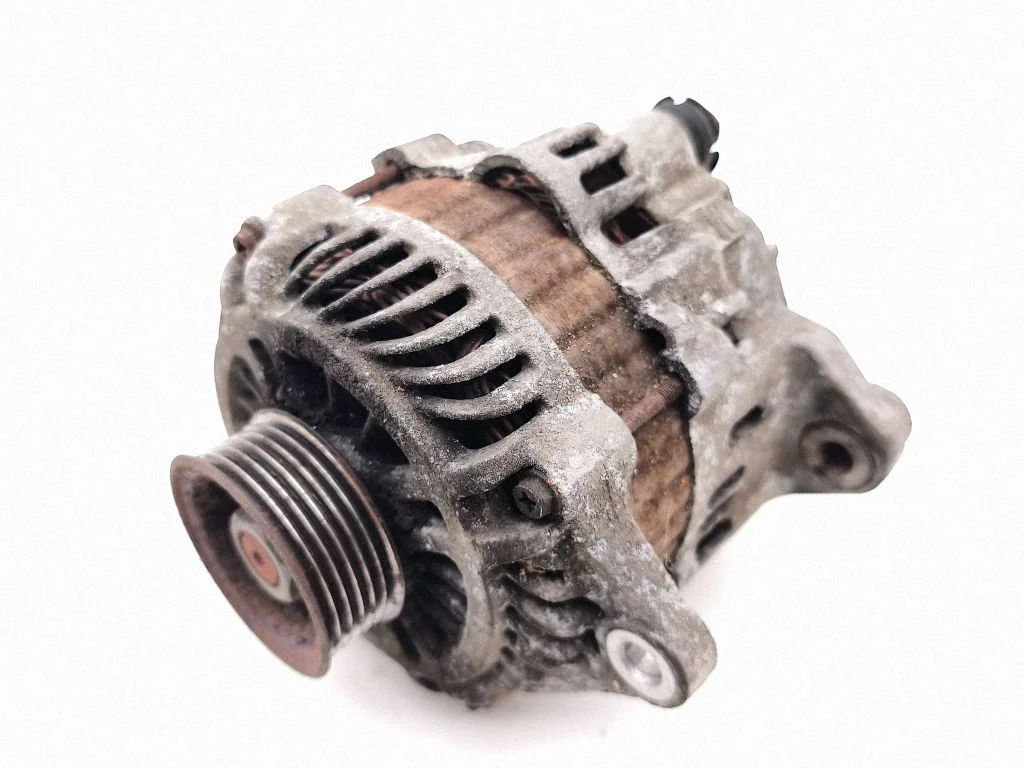 Generator/alternator 23100CD010