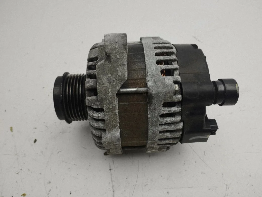 Generator/alternator AHGA104