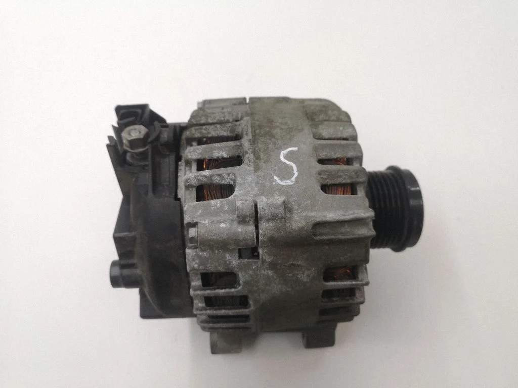 Generator/alternator AV6N10300GC