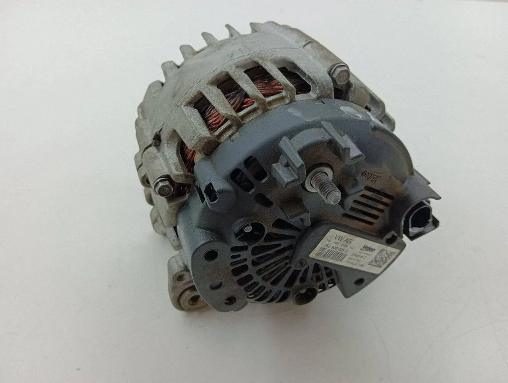 Generator/alternator 05E903026Q