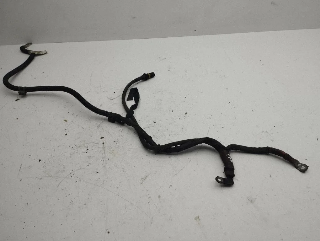 Wires (generator/alternator) A1645401438