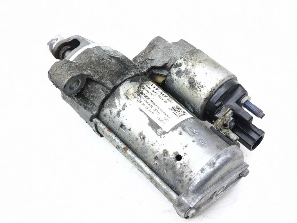 Starter motor 04L911021B
