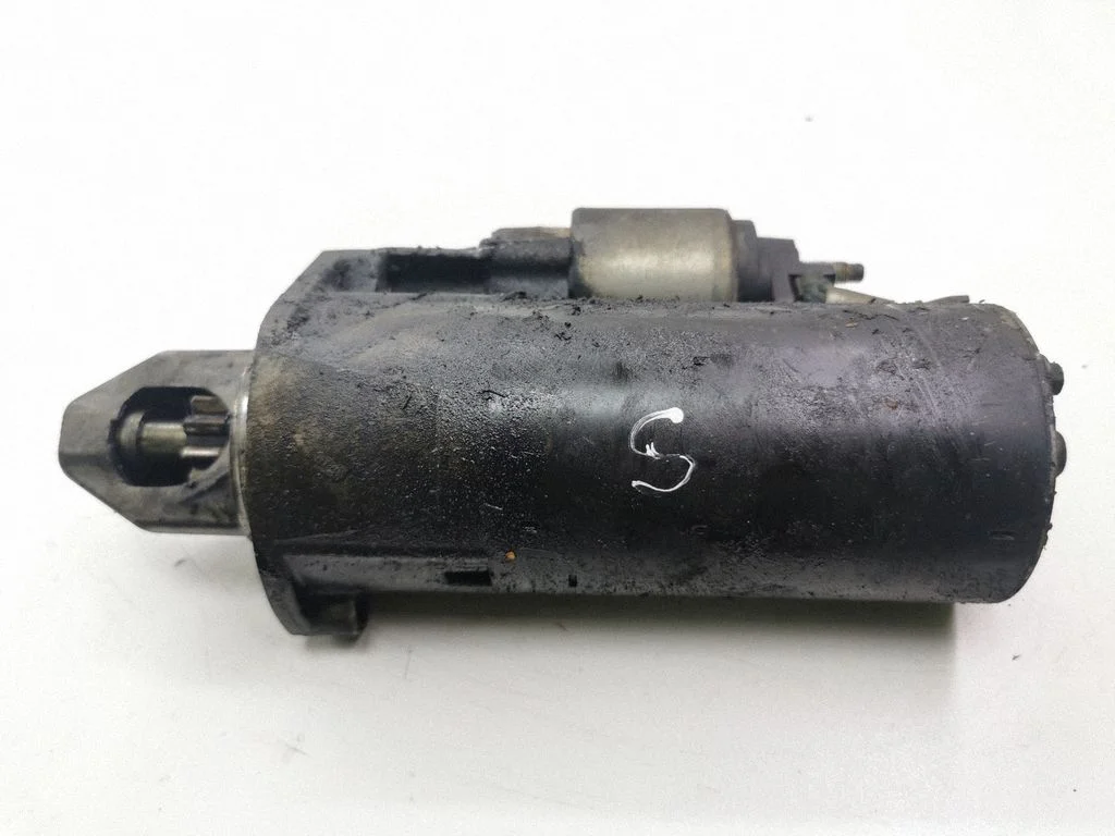 Starter motor 1005831549