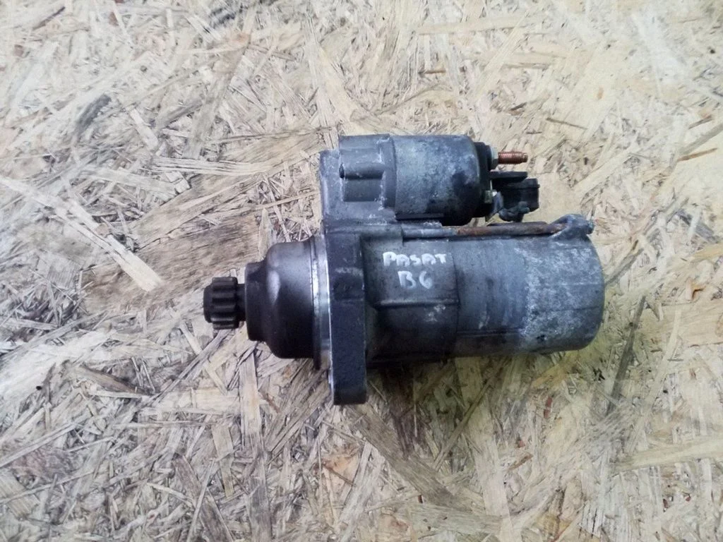 Starter motor 02M911024A