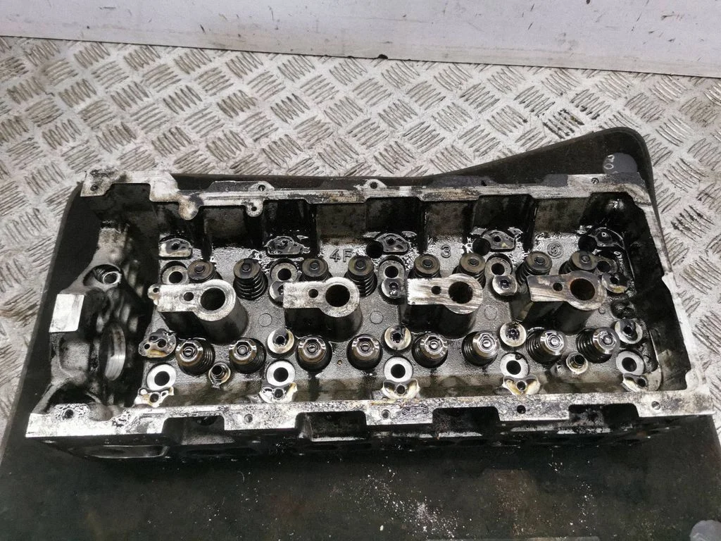 Engine head R6280160801