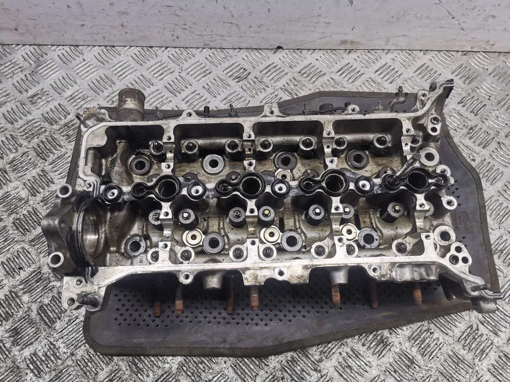 Engine head