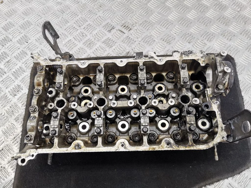 Engine head