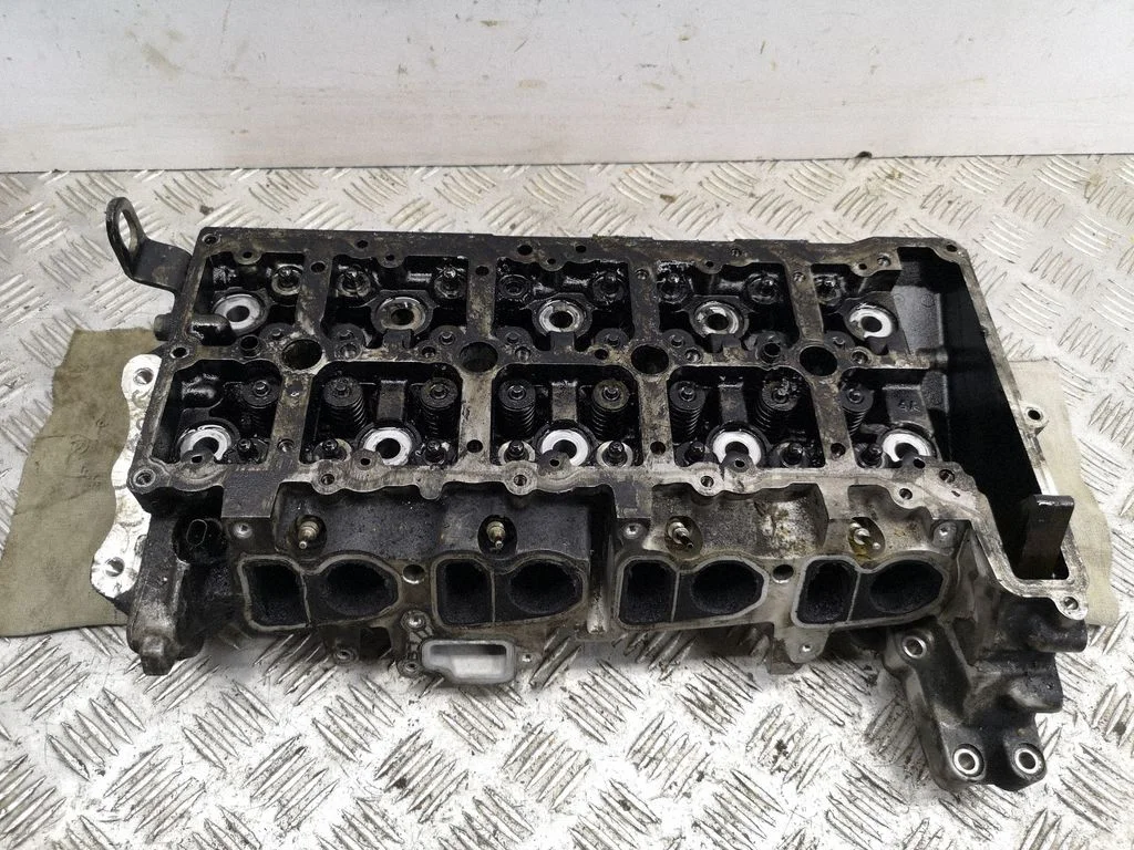 Engine head