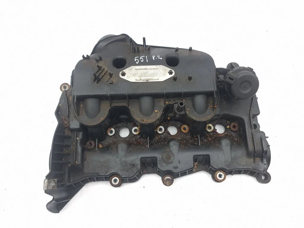Rocker cam cover – left