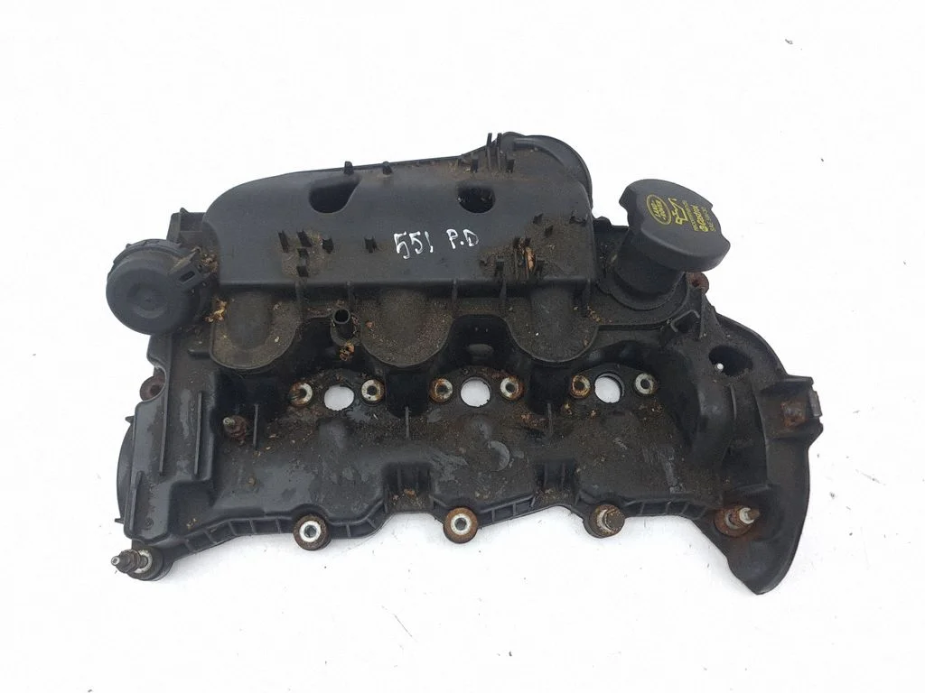 Rocker cam cover – right