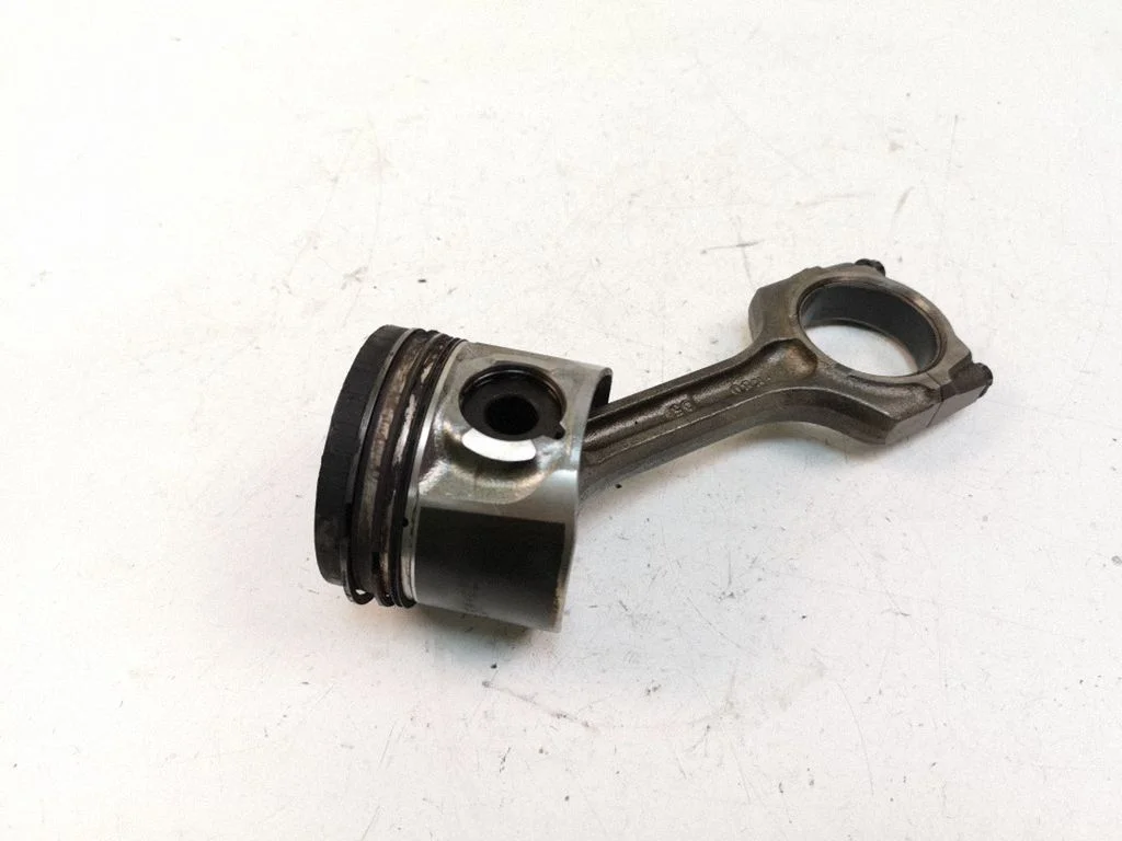 Piston