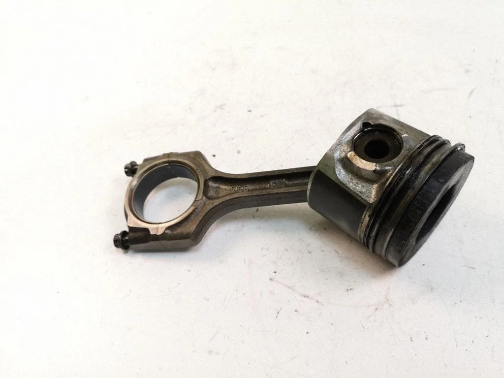 Piston