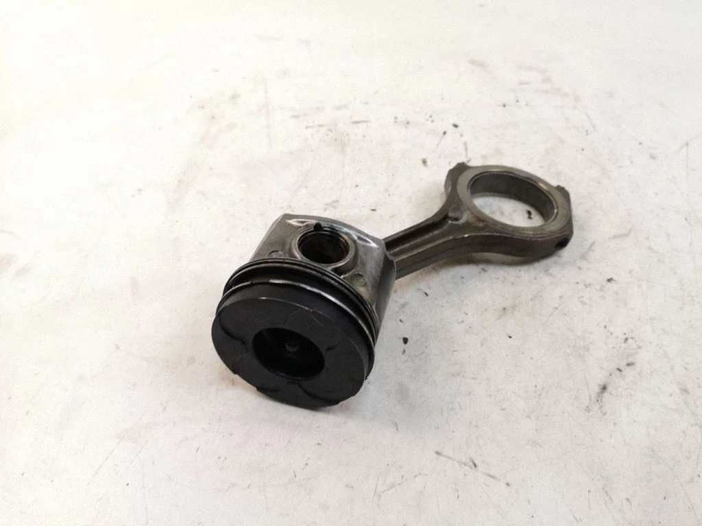 Piston – Audi A6 Allroad C5 (1999-2005)