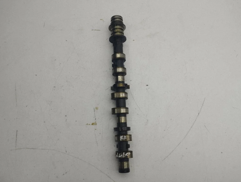 Camshaft – left