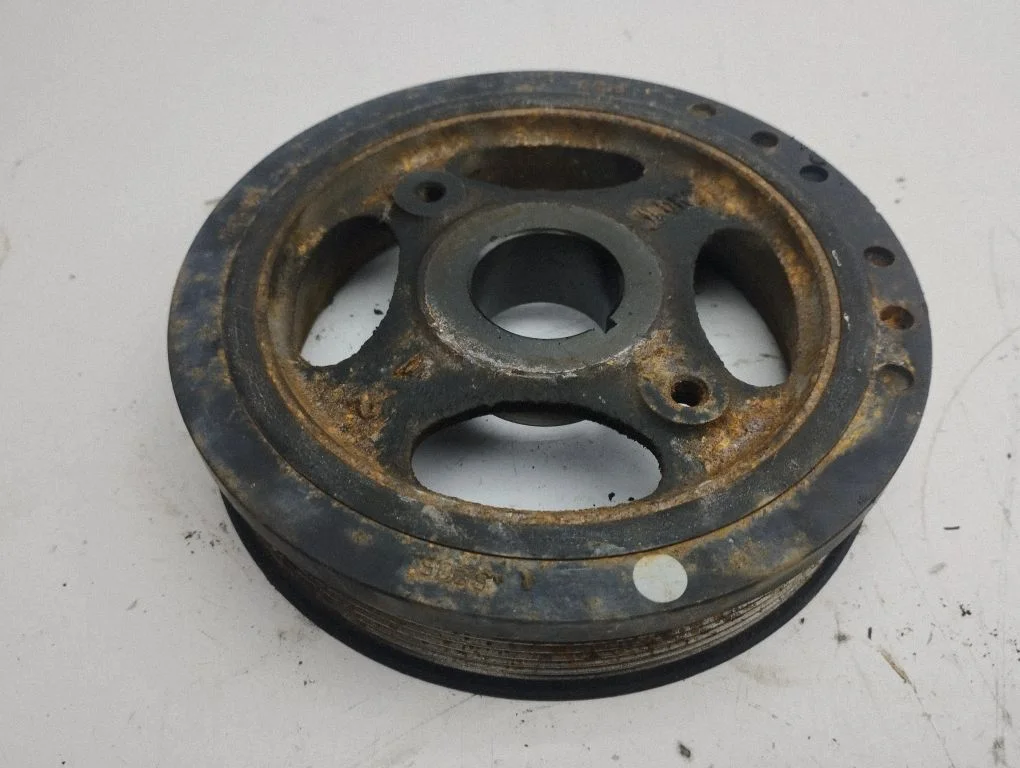 Crankshaft pulley 134080R021