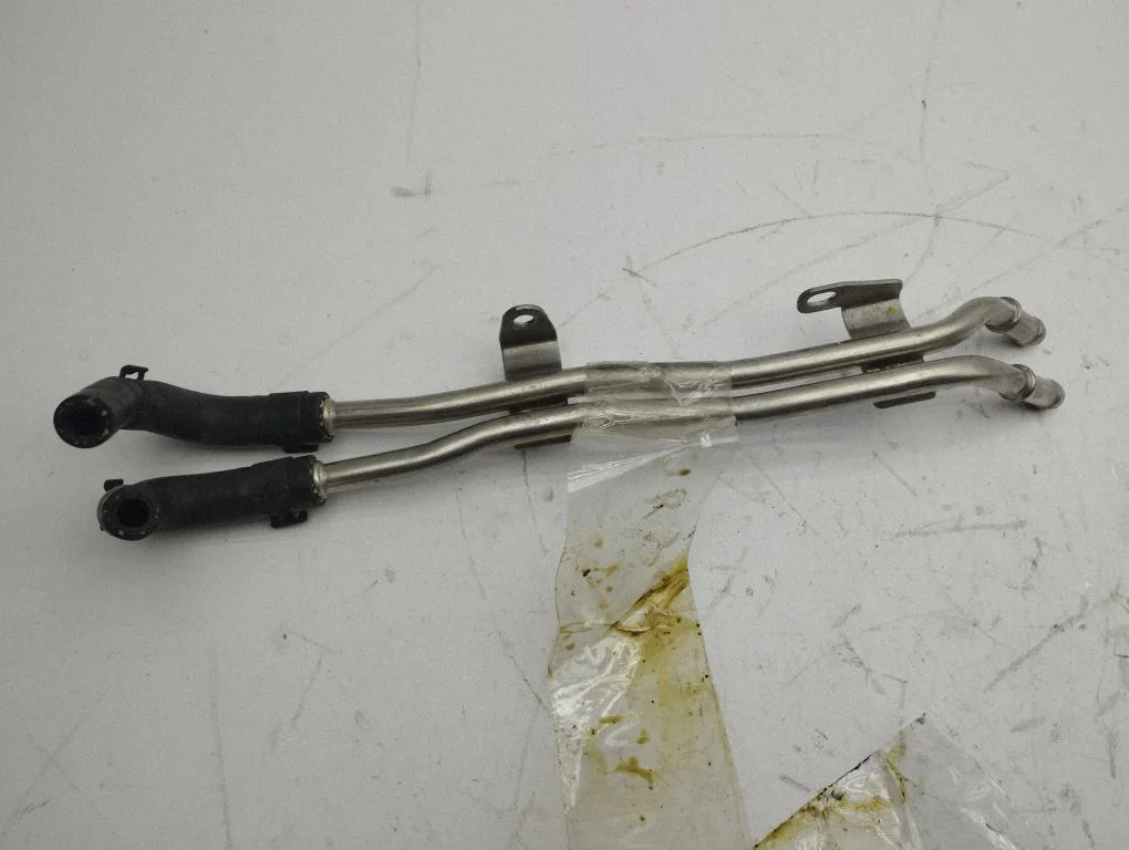 Coolant pipe/hose