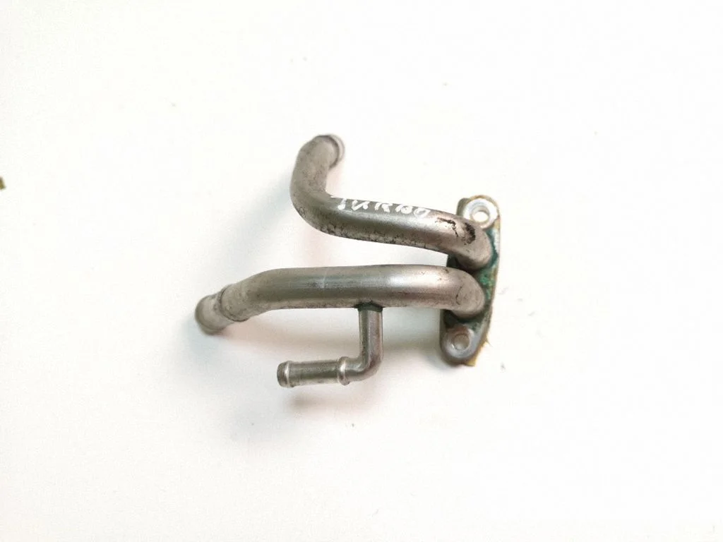 Coolant pipe/hose