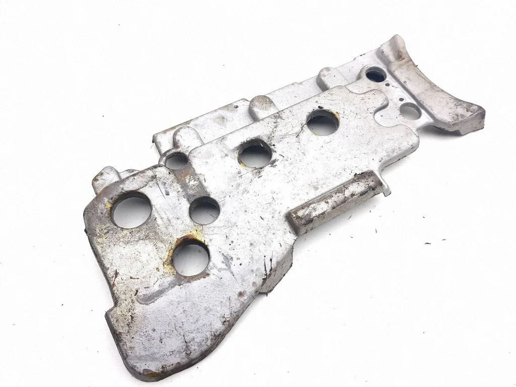 Engine cover (trim)