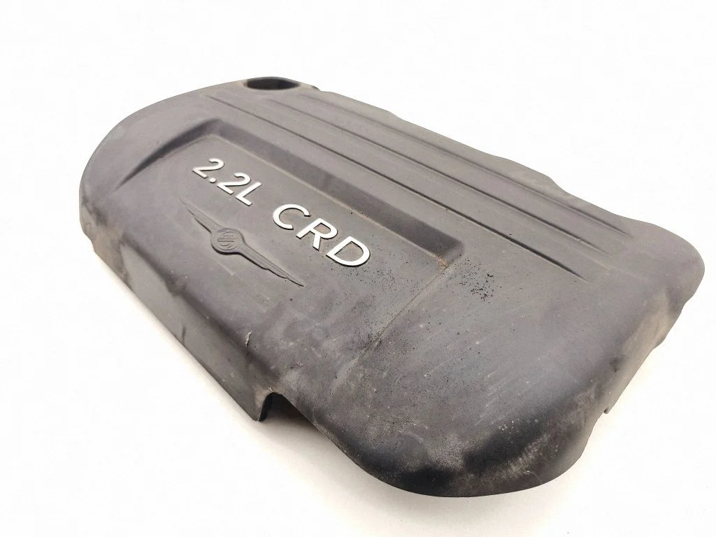 Engine cover (trim)