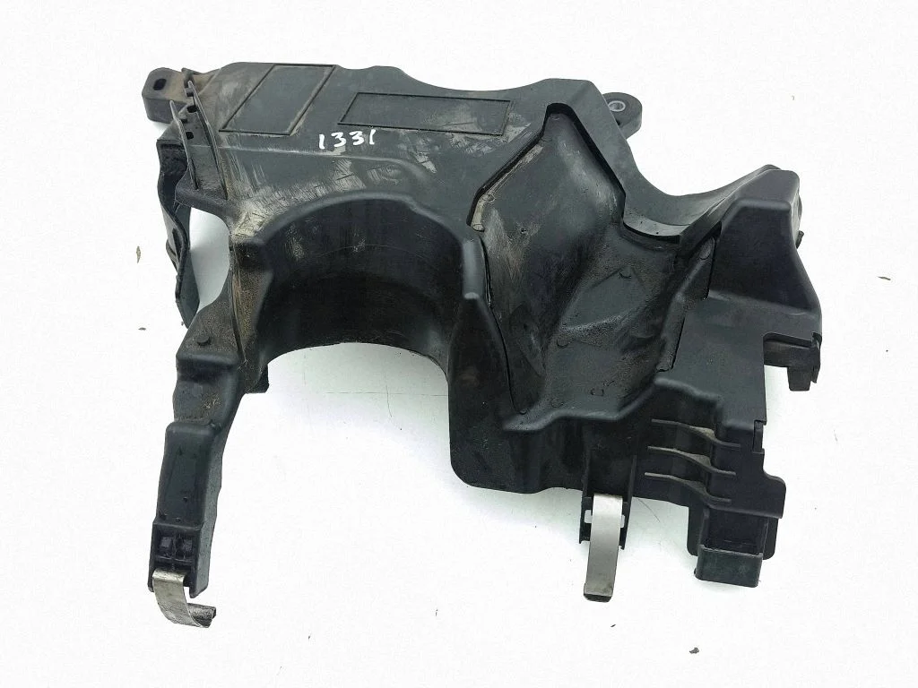 Engine cover (trim) A6080740300