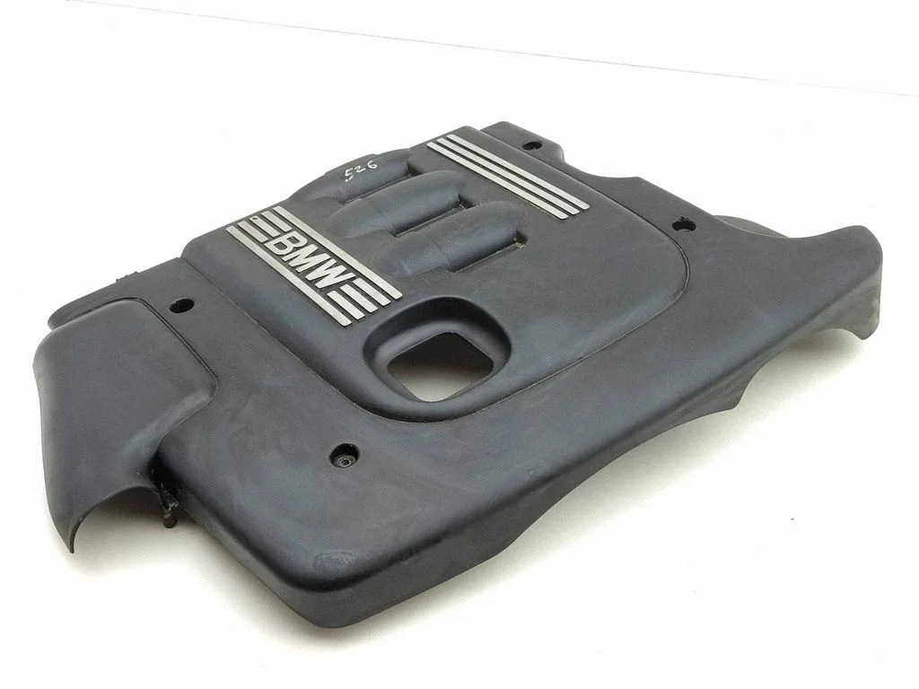 Engine cover (trim) 7789000