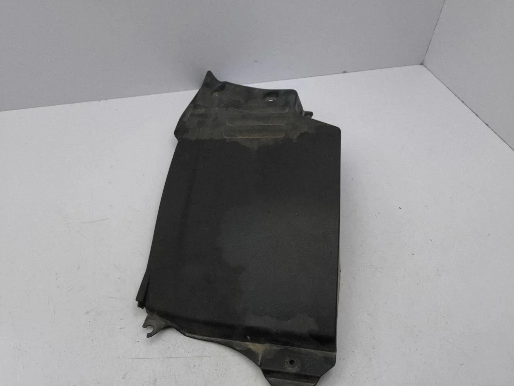 Engine cover (trim) 5379530090