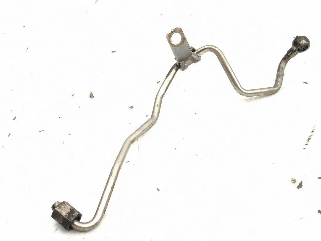 Przewody/węże olejowe turbo 04L145771H