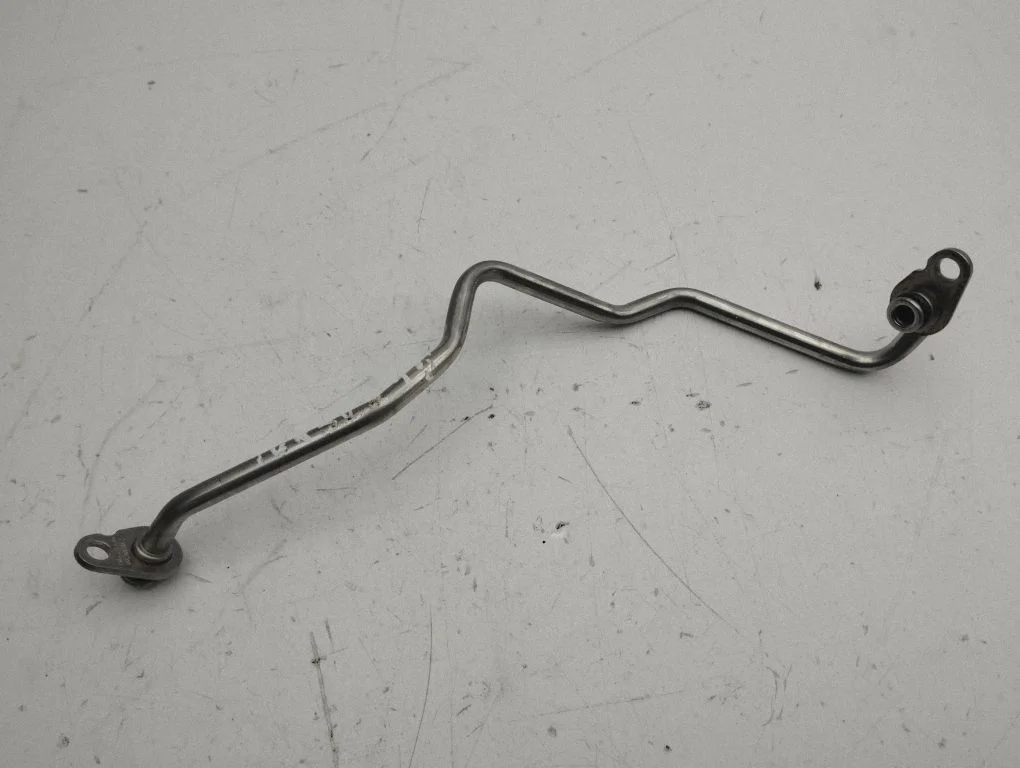 Turbo turbocharger oiling pipe/hose 05C145140C