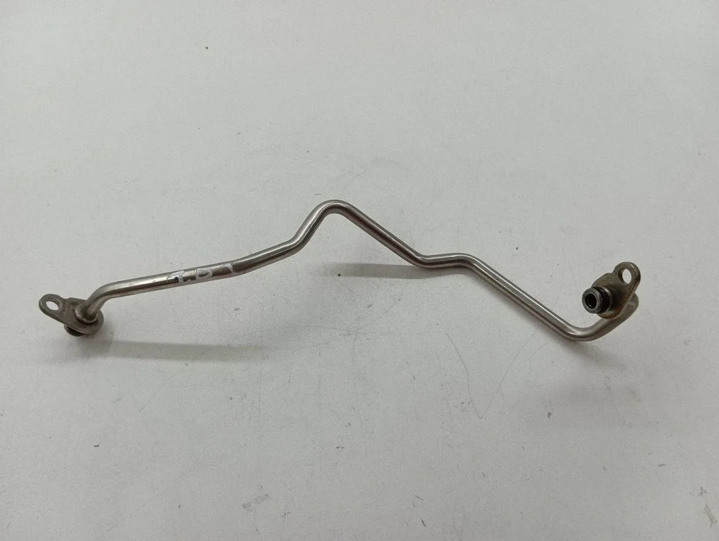 Turbo turbocharger oiling pipe/hose 05C145140C