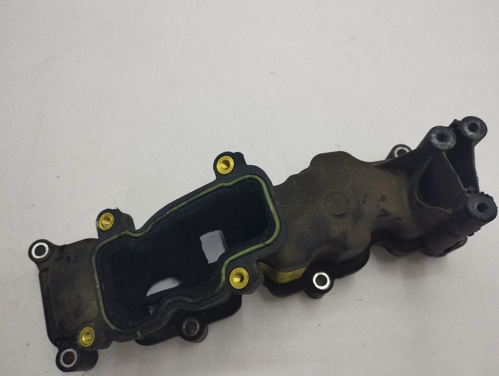 Intake manifold – Porsche Cayenne (92A) (2010-2017)