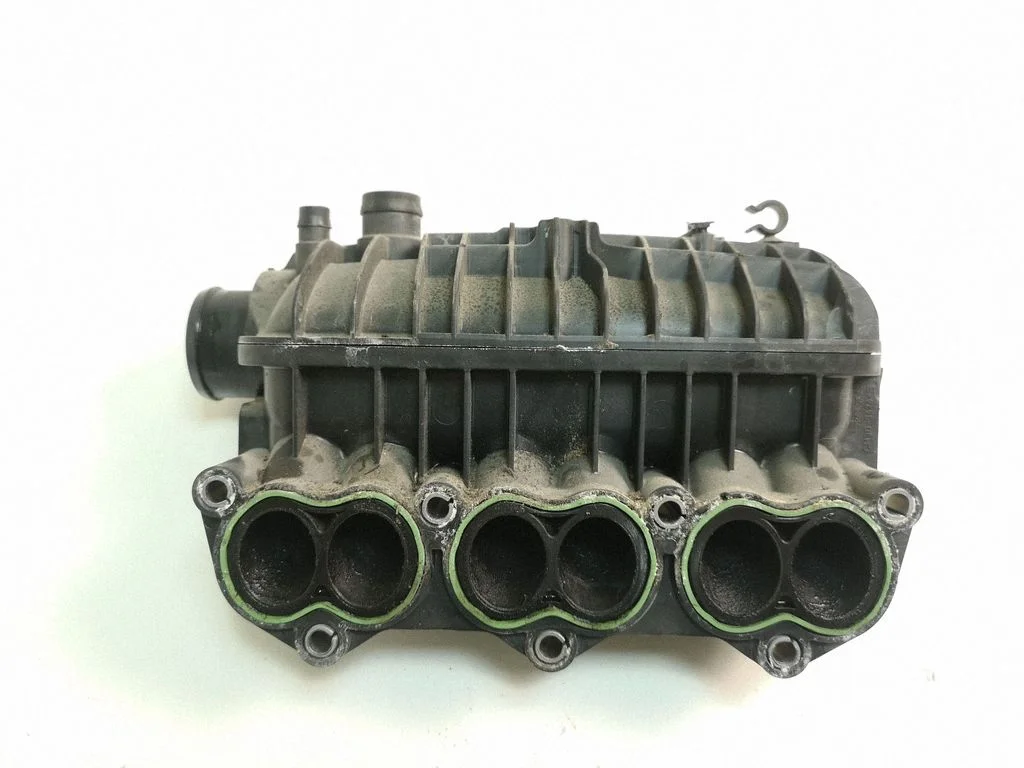 Intake manifold CM5G9424EE