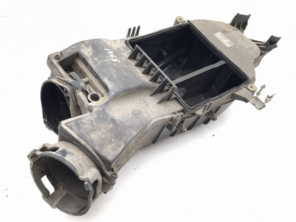 Air filter box – Mercedes-Benz GLC-Class C253 (2016-)