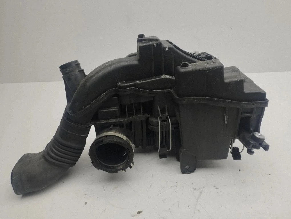 Air filter box